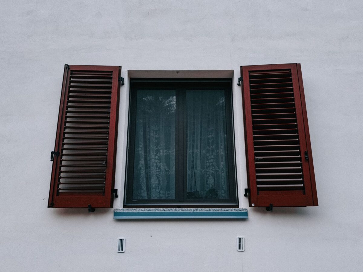 Comment rafraîchir sa maison sans climatisation pendant la canicule ?